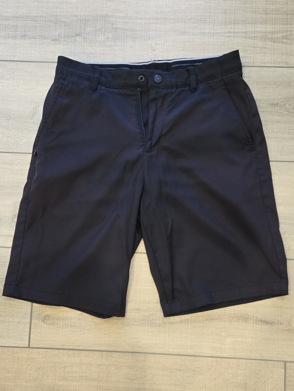 Kirkland Signature Blsck Flat-Front Men's Shorts